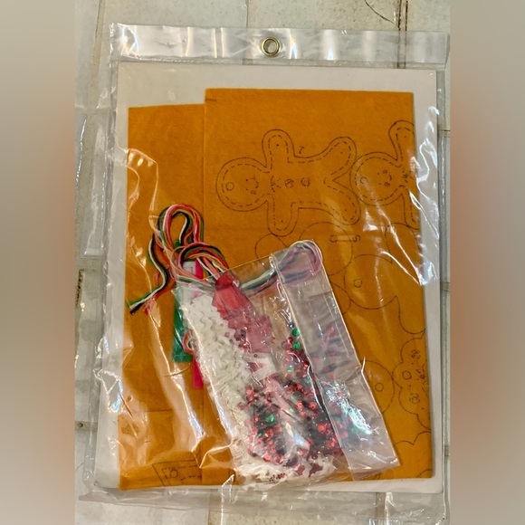 1970s Vintage Bucilla GINGERBREAD COOKIES Set of 8 Jeweled Oraments Kit No. 2824 - Picture 8 of 9